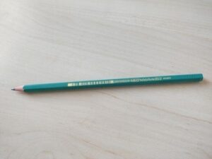 12 - crayon bois