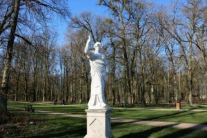Statue Junon au Parc Colombière à Dijon